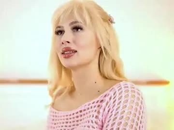 adelineking on Chaturbate