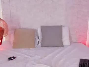alahia_rosse on Chaturbate