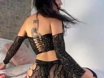 alejandraalvarezxo from Chaturbate
