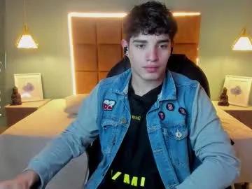 alejootwink on Chaturbate