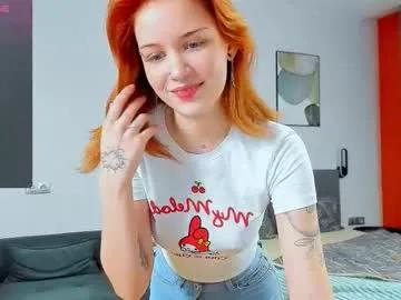 alice_with_freckles on Chaturbate