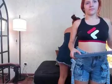 aliceandsia from Chaturbate
