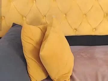 alishaweir on Chaturbate