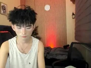alluring_alpha on Chaturbate