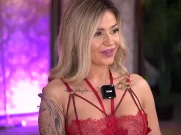 almavelia on Chaturbate