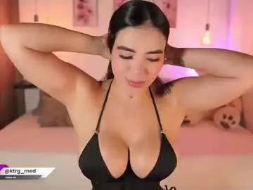 amelie_gonzalez on Chaturbate