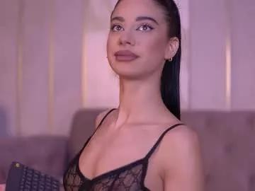 arinarhodes on Chaturbate