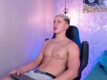 astonhills on Chaturbate 