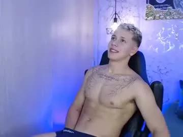 astonhills on Chaturbate 