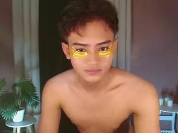 athisamoore on Chaturbate 