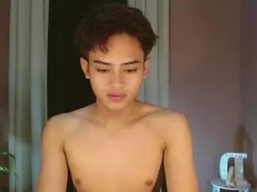 athisamoore on Chaturbate 