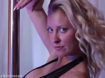 aurorastormxoxo on Chaturbate