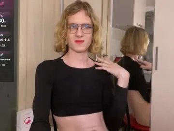 avery_adam from Chaturbate