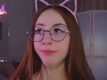 avrillemell on Chaturbate