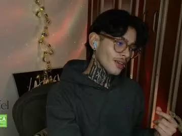 bastiel_ on Chaturbate