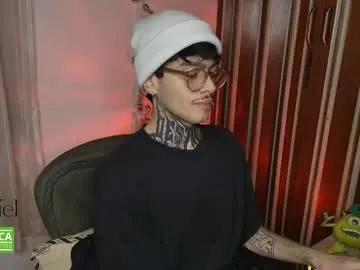 bastiel_ on Chaturbate