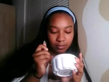 brownsugarcutie3 from Chaturbate