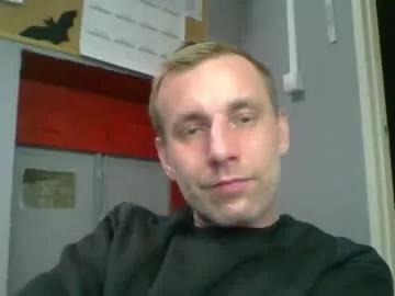 bull1984pol from Chaturbate