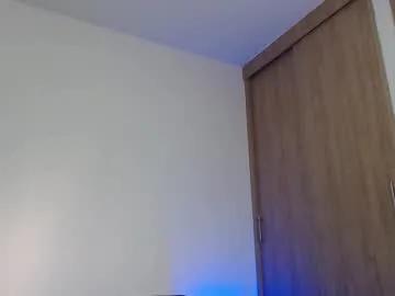 camilo_contre21 from Chaturbate