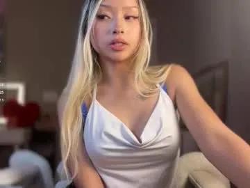 carmenxrose on Chaturbate
