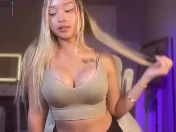 carmenxrose on Chaturbate