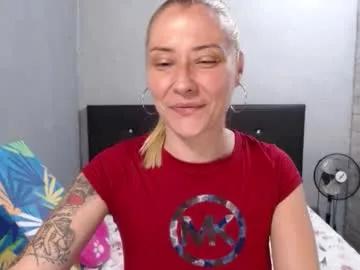caro_milf_ on Chaturbate