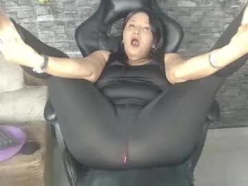 carolinajamess on Chaturbate