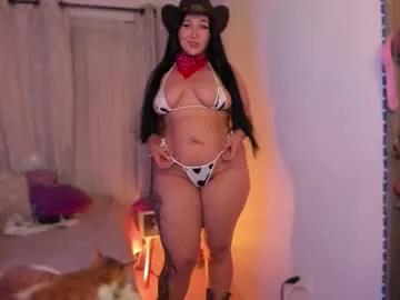 cherries_and_wine_ on Chaturbate