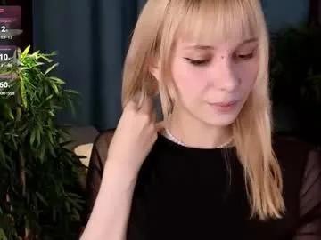 cherry_bitter on Chaturbate