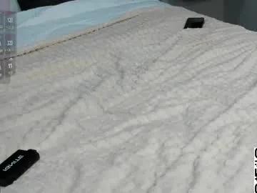 chloe_lov_ on Chaturbate