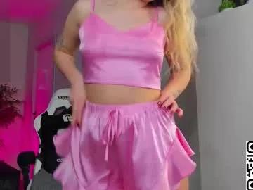 chloe_lov_ on Chaturbate