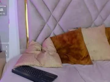 chloe_wilson7 on Chaturbate