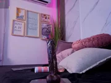 chlooee_ on Chaturbate