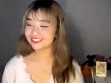 clary_cloud on Chaturbate