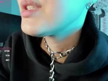 cos_operator on Chaturbate