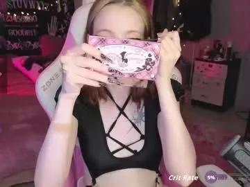 crackling_tati on Chaturbate
