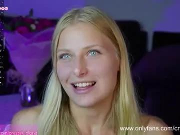 crystal_blond on Chaturbate
