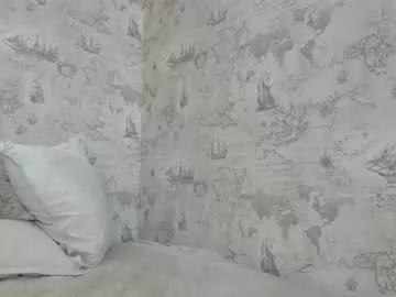 crystalnut on Chaturbate 