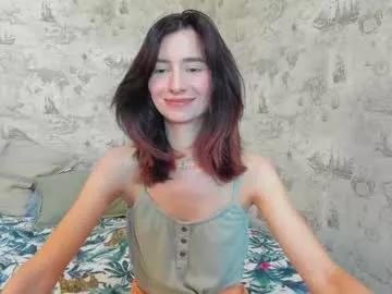 crystalnut on Chaturbate 