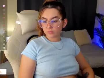 dakottaa__ on Chaturbate