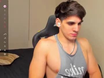 derekcb on Chaturbate 