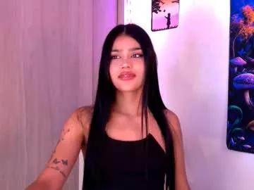 devours_fire on Chaturbate