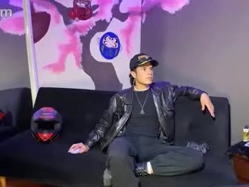 dhamyan_wang from Chaturbate