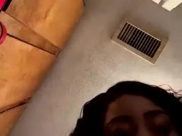 dove_love22 on Chaturbate