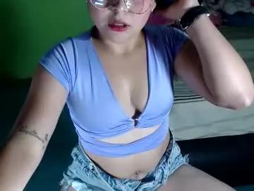 elinaax on Chaturbate