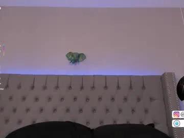 emiliana_rios on Chaturbate