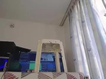 eolicasextwo on Chaturbate