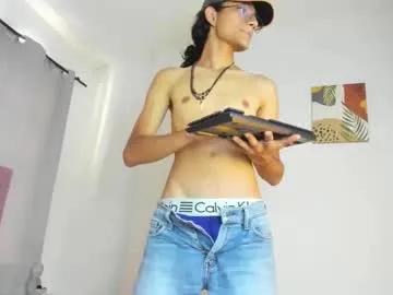 ethanblackwoodd on Chaturbate