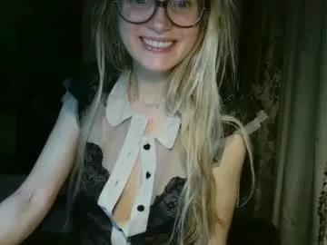 eva2323 on Chaturbate 