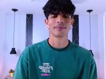 franvill_trato on Chaturbate